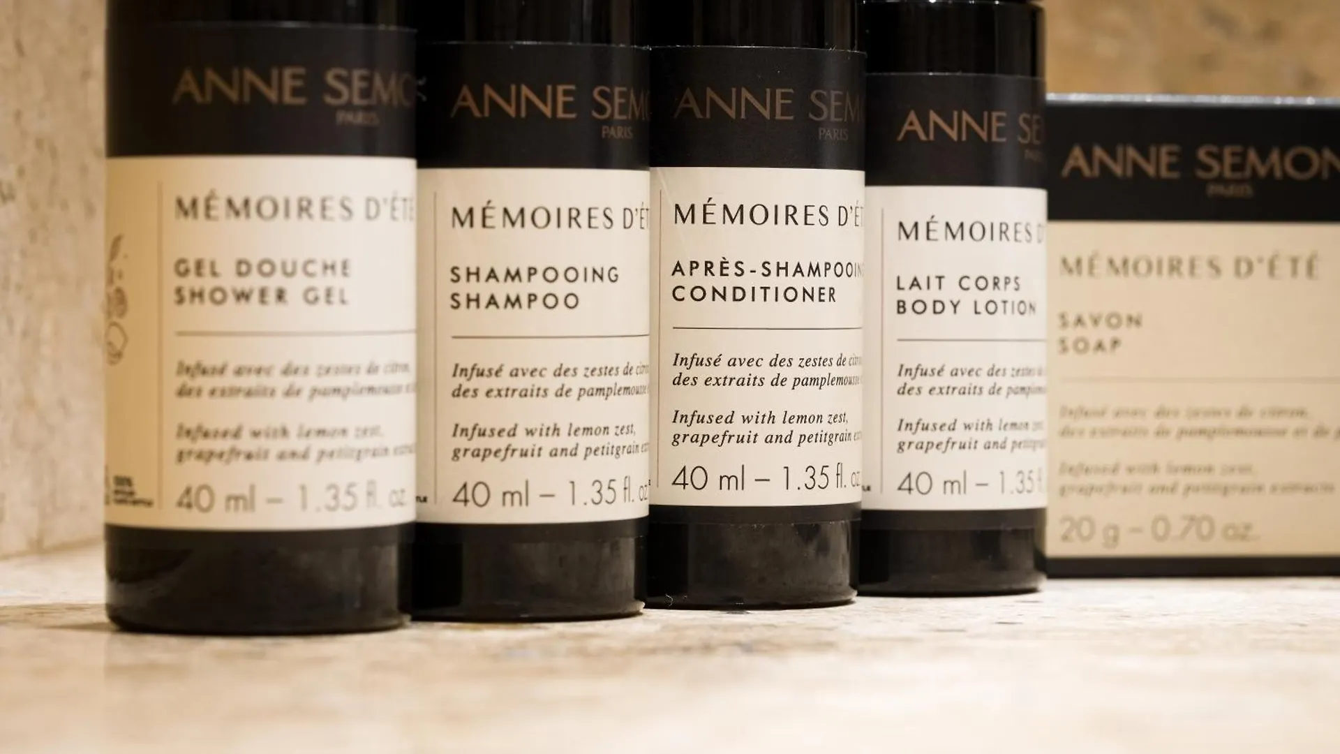 B Montmartre Hotel